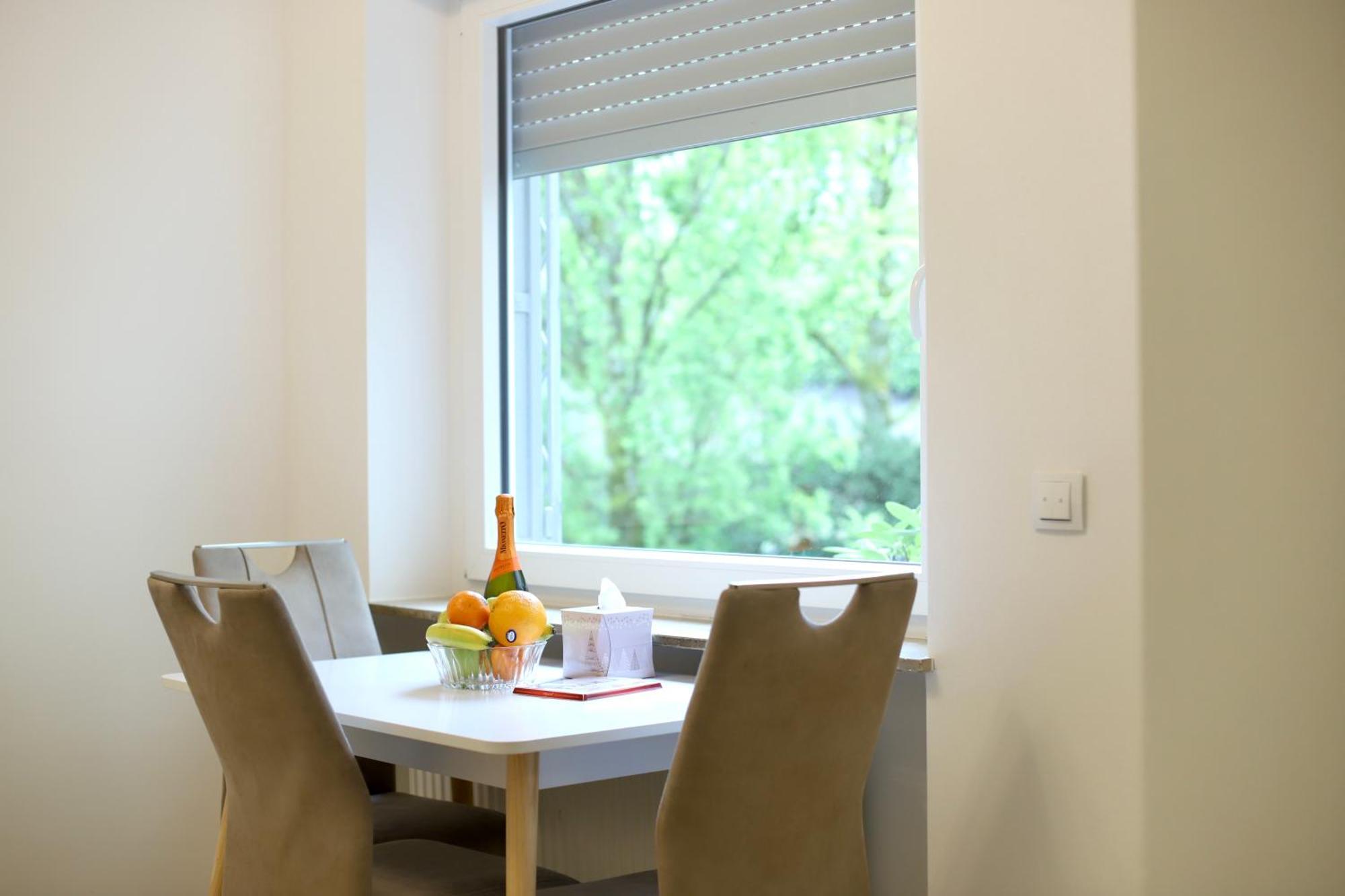 Exsklusiv Apartment Im Mittelpunkt Baden-Baden Exteriör bild